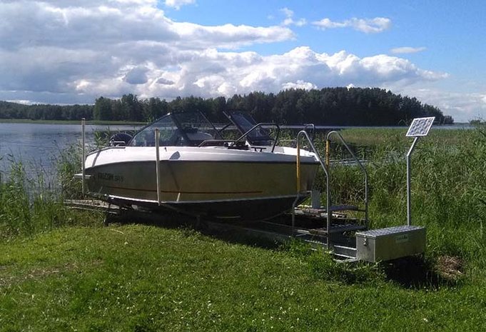 Falcon 5 Veneroller-telakassa