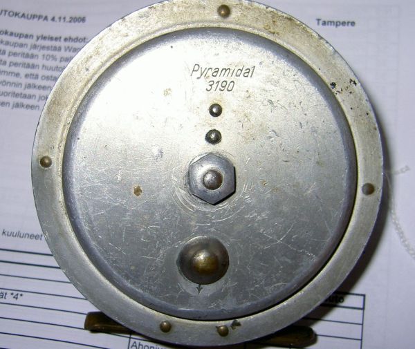 DAM Pyramidal 3190 p2.jpg