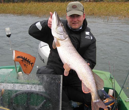 KMCob mantalla seiskakolme.JPG