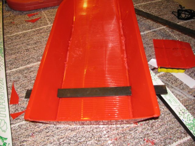 Pulkka rautaa läpi.jpg