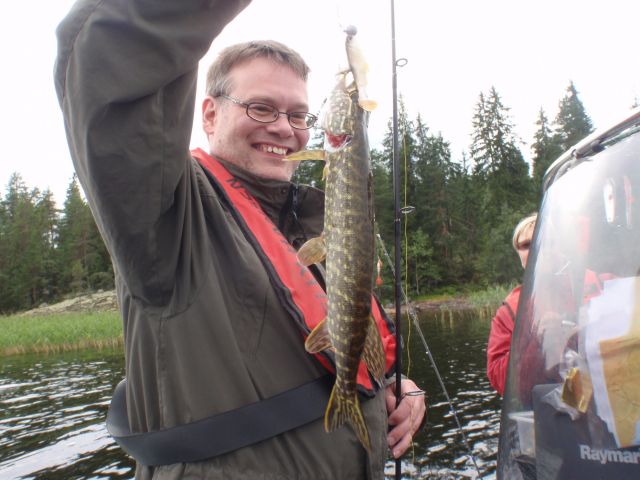 Päijänteen kalat olivat meidän joukkueella toisesta päästä liian lyhyitä.