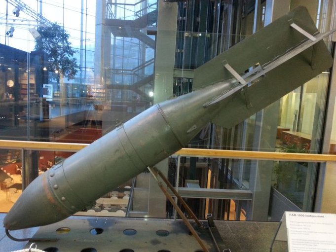 Tosimiehen Bombette.jpg