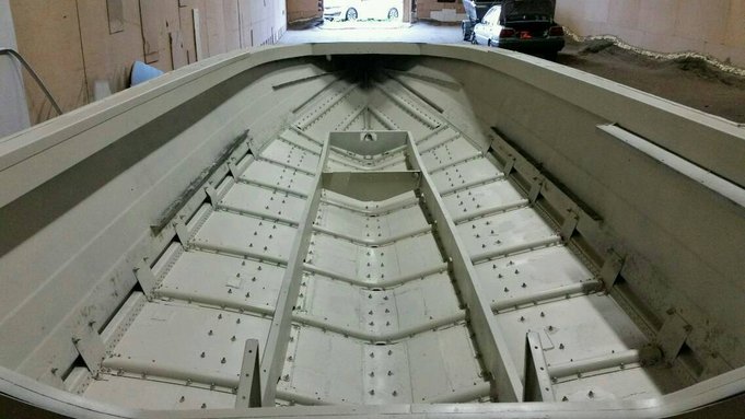 Ostin harmaata maalia ja sain tämän väristä...