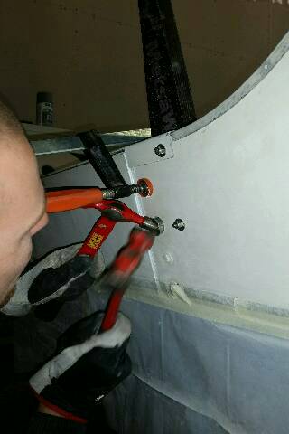 Vuorotellen naputeltiin rööriä