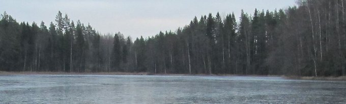 tai ei sittenkään....tuuli pitänyt pohjukassa kaistaleen auki........jpg