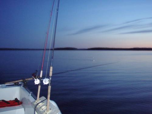 Kuva otettu 00.40 mrjun pyhällä