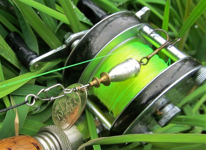 pilkkuja ja viiruja ---- 40000 ---.jpg