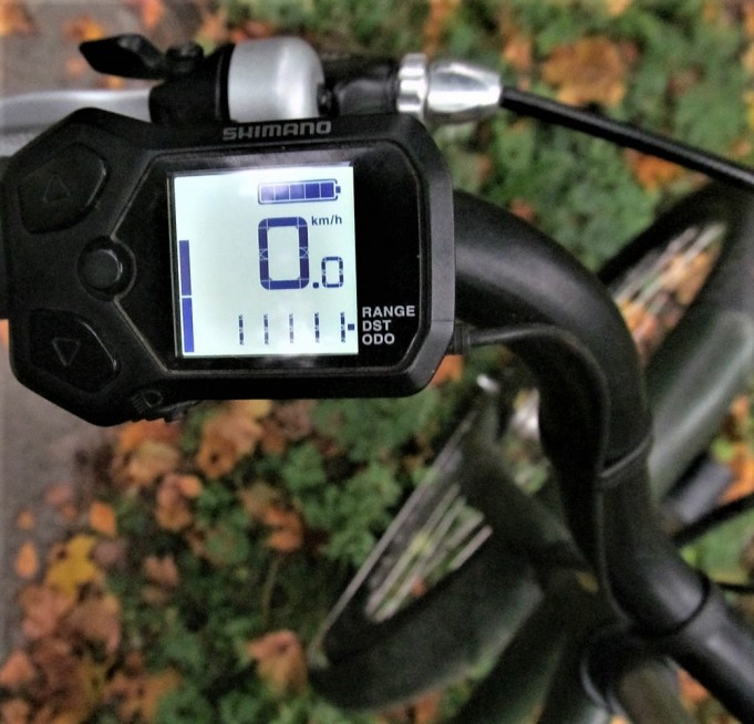 L A  .... 100 ....  .jpg