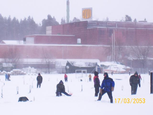 kaljatehtaan varjossa.JPG