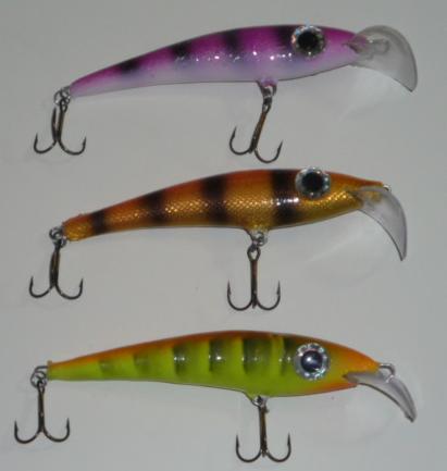 Samfishingin 105mm aihioon tehty tutulle toiveväreissä.